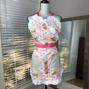 Laura Ashley sweetheart neck floral apron NWOT